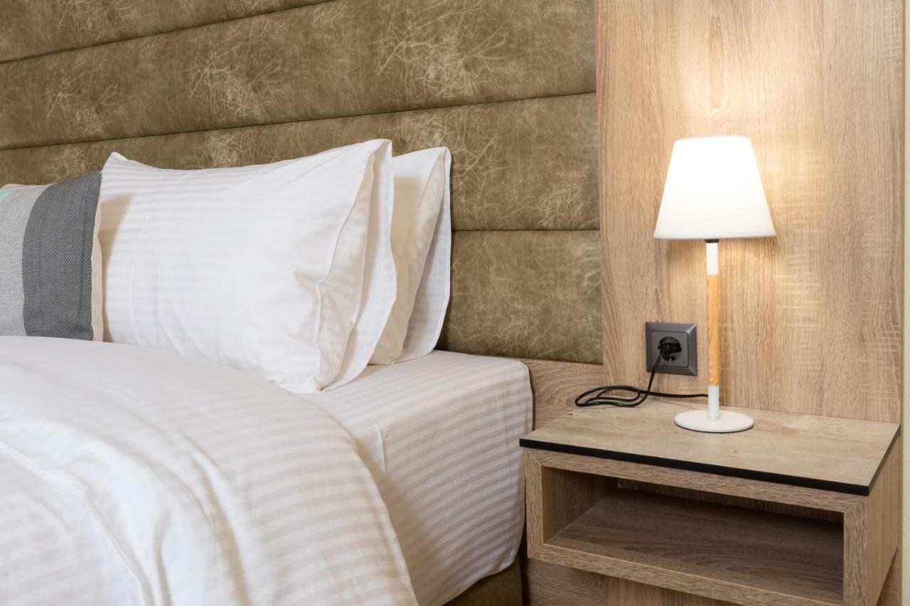 Seven Heaven Premium Suites Салоники Экстерьер фото